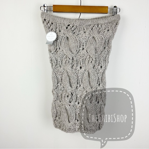 American eagle Aerie Knitted neck warmer pom pom NWT OS - Picture 2 of 7